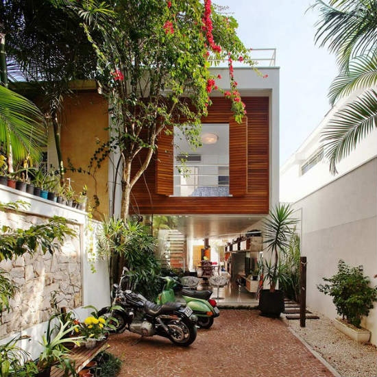 Бразилска къща с нестандартно разположение и открити пространства