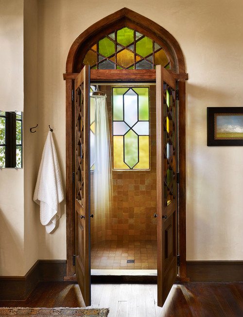 10 типа декоративно оформление за прозорци, с които да обогатите своята баня