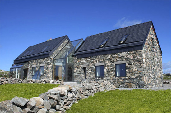 Традиционна къща с модерни елементи в Ирландия