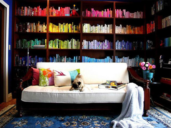 8 страхотни идеи за декорация на дома с книги