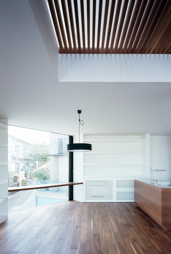 Семейна градска къща в Токио с впечатляващ модерен дизайн