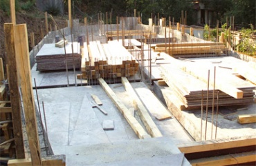 Новото строителство в България през 2009 г. намалява с 25%